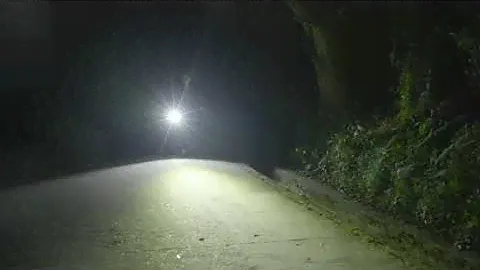 PEETPEN L21 Super Bright Flashlight 1500 Lumens