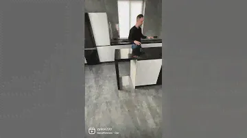 Установили кухню и керамогранит