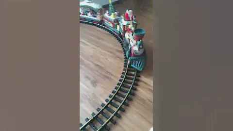 NEW BRIGHT HOLIDAY EXPRESS ANIMATED TRAIN SET - Model 387