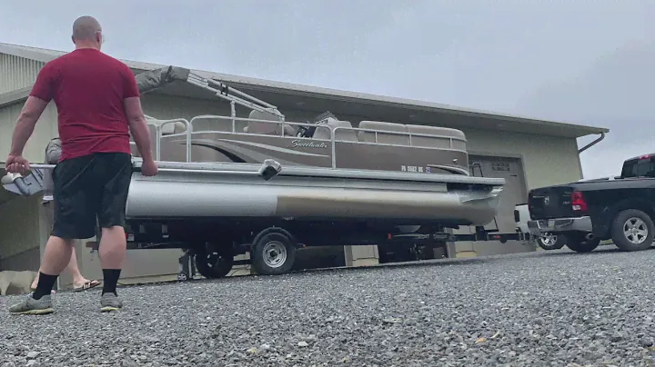 Time Lapse Toon Brightening - Napa Aluminum Brightener - Before and After - Pontoon Cleanup